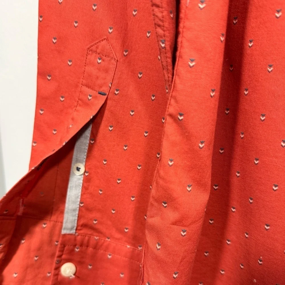 Men's American Eagle Outfitters Size Small Orange Button-Up Shirt